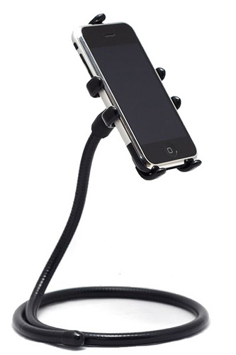 Illustration for article titled Naja King Stand a Flexible Friend for iPhone and iPod Touch